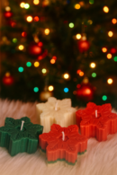 Christmas snowflake scented candle 80gms | Colours Available white, green and red.