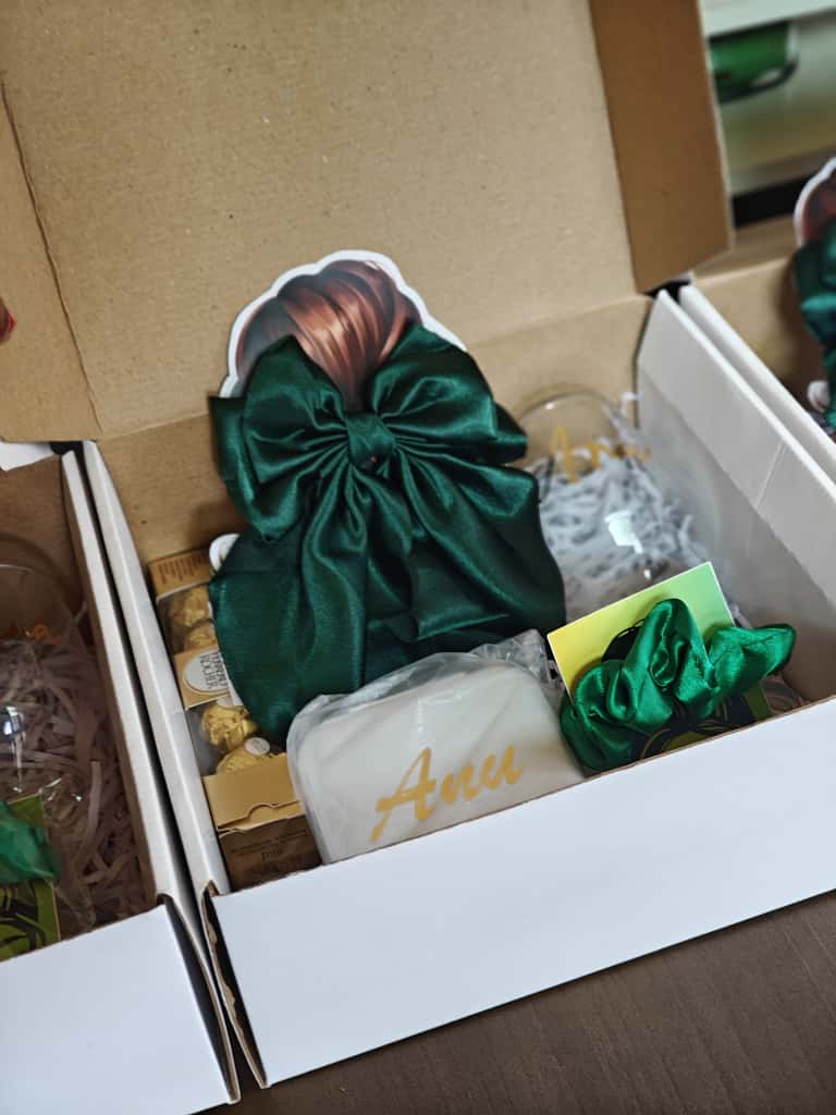 Bridesmaid hamper | White and gold packing | 8 *8 corrugated hamper box with gold ribbon